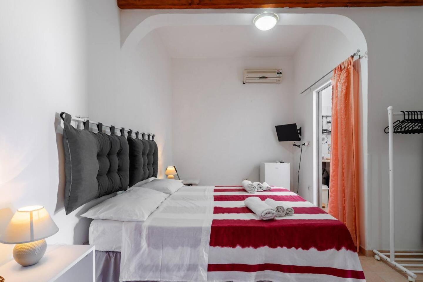 B&B Marchese By Vivimy Marina di Mancaversa Quarto foto