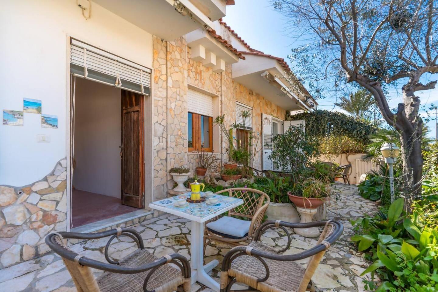 B&B Marchese By Vivimy Marina di Mancaversa Quarto foto